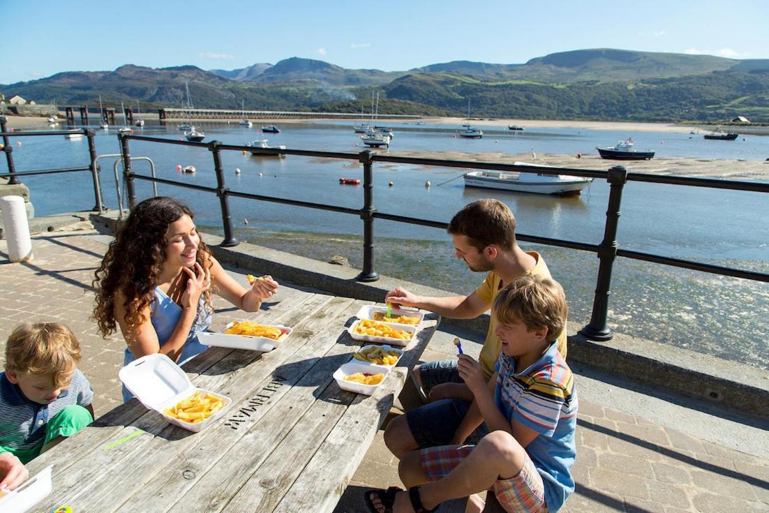 Barmouth Bay Holiday Park Llanddwywe Ngoại thất bức ảnh
